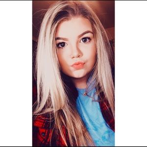 Meet your Posher, Mercedes